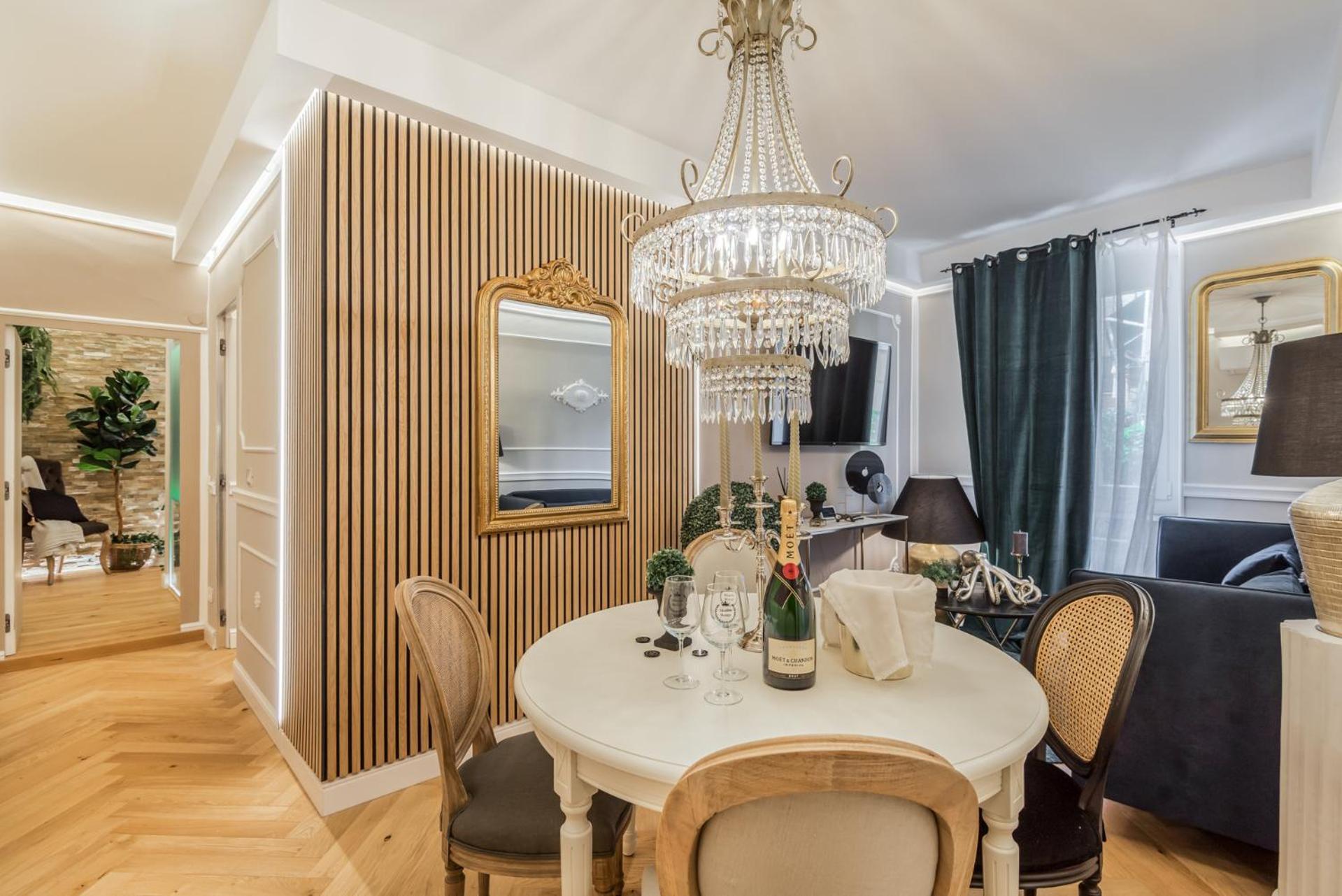 Moulin Rouge Lerici Apartment ภายนอก รูปภาพ