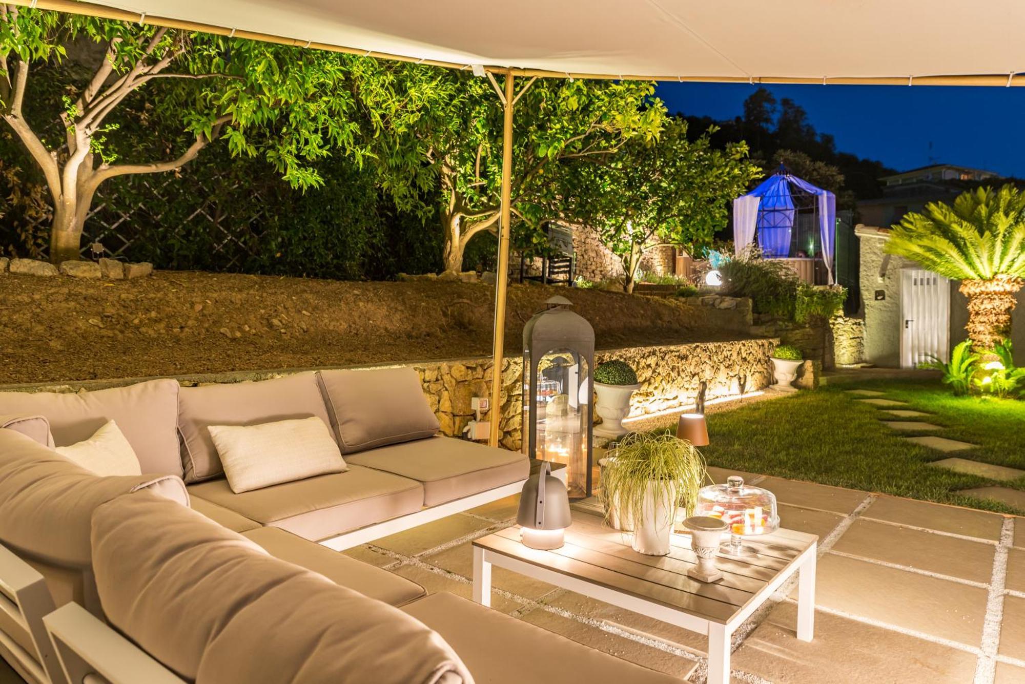 Moulin Rouge Lerici Apartment ภายนอก รูปภาพ
